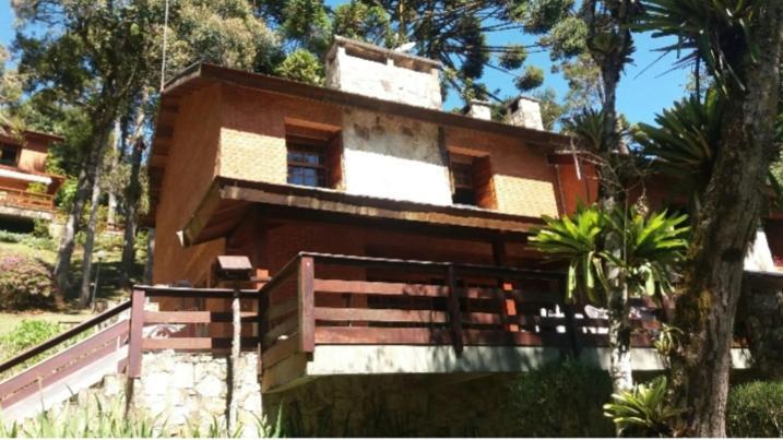 Casa charmosa e aconchegante em condomínio Campos do Jordão Exterior foto